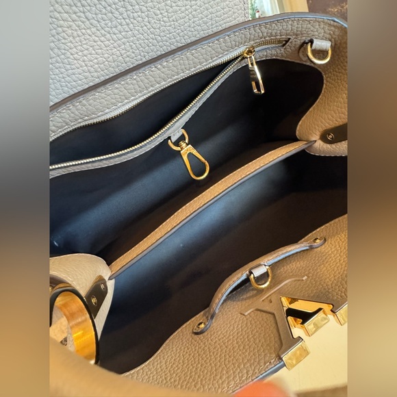 SOLD DO NOT BUY Louis Vuitton LV Monogram Authentic Capucines MM - Picture 15 of 17